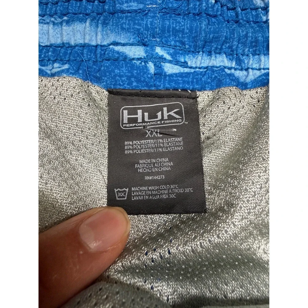 Huk Performance Fishing Shorts Mens XXL Blue Wave Print Board Trunks 6in Inseam